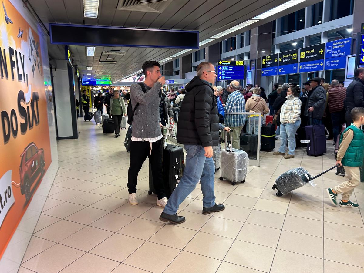 Alexandru Pașcanu a ajuns în România și a făcut show pe aeroport: „Ce căutați aici?! A început Liga 1, eu am rămas să fac cumpărături”