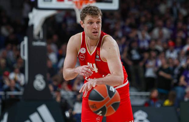 Vezenkov, Fournier și Olympiacos au predat o lecție Realului la Madrid