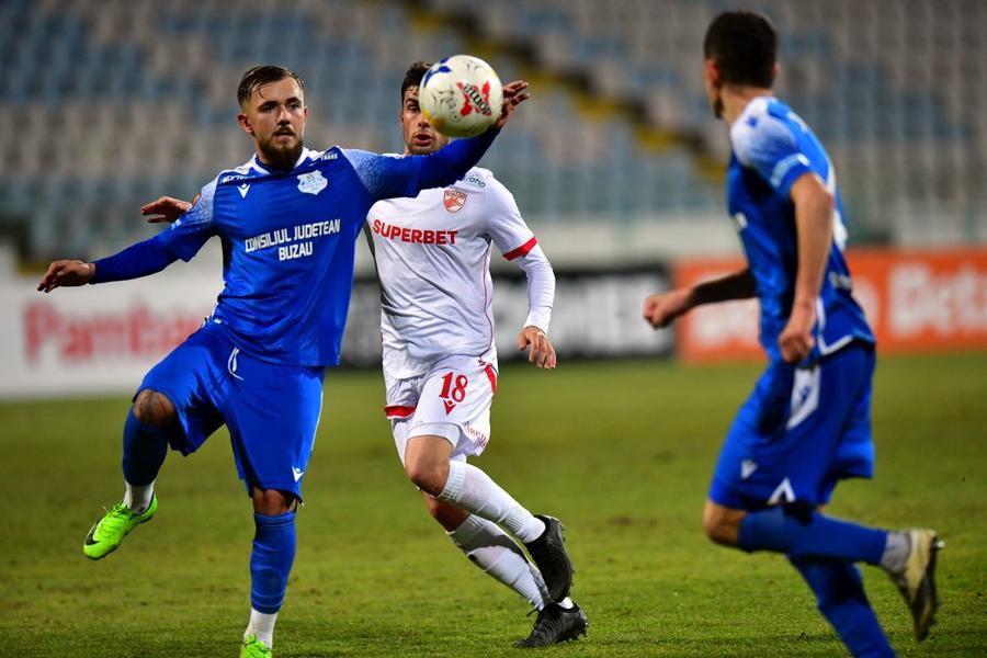 Daniel Mihai/ foto: Cristi Preda (GSP) Jucătorul echipei-revelație din România se retrage din fotbal la 23 de ani și pleacă la muncă în Anglia