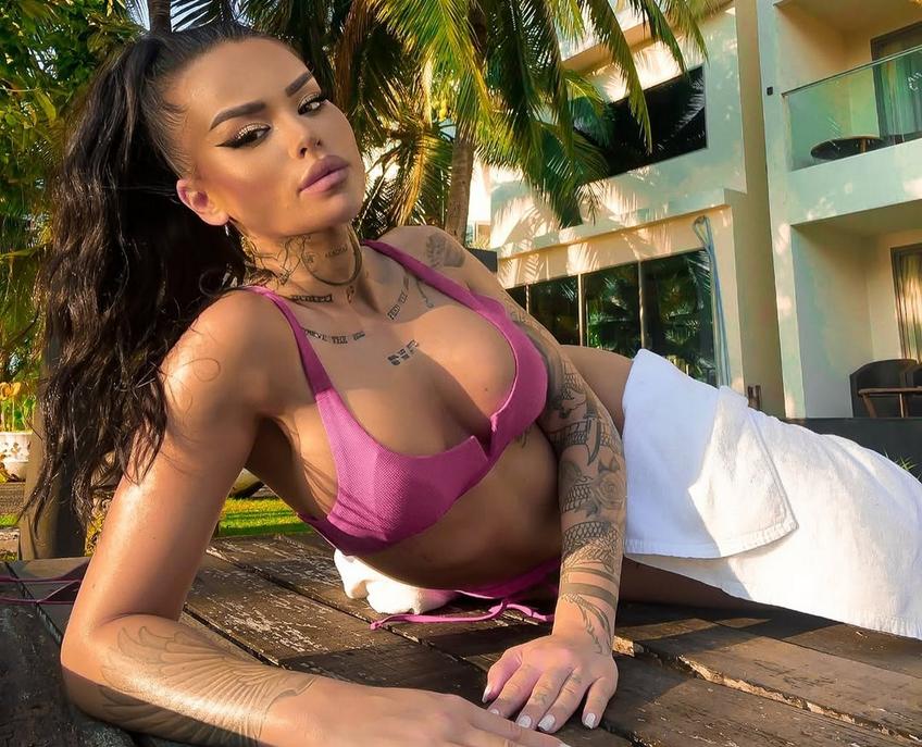 Diandra Moga, 27 de ani, designer vestimentar. Foto: Instagram