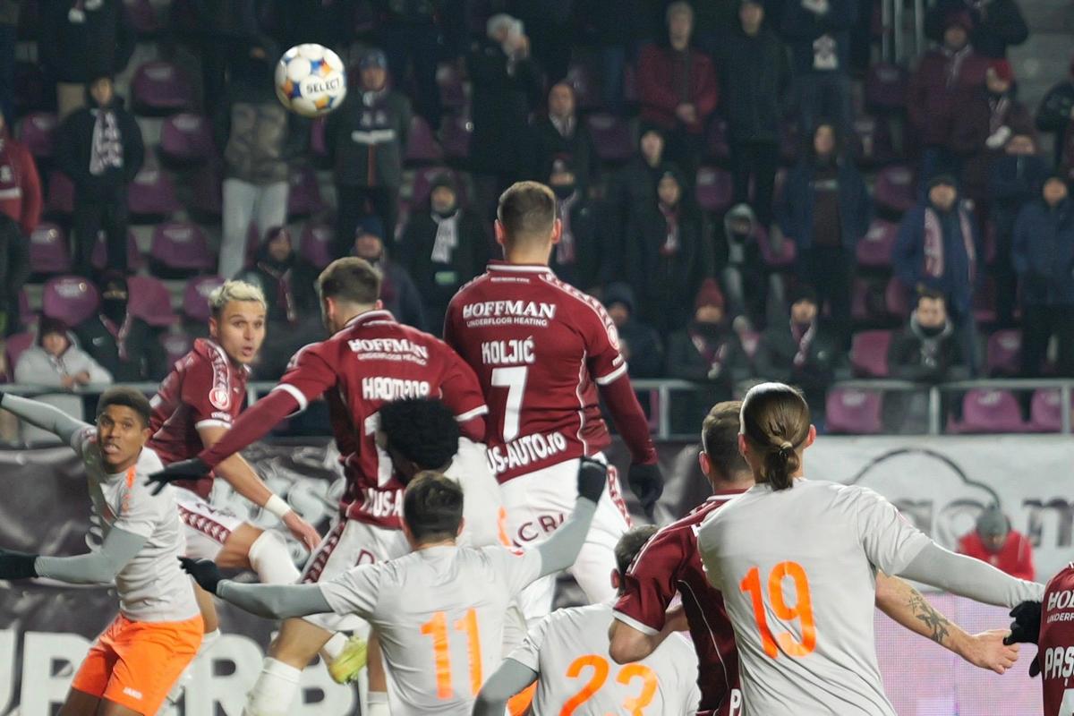 Costel Gâlcă a anunțat un TRANSFER aproape rezolvat, apoi a revenit la vechea lui cerere: „E important să mai vină jucători”