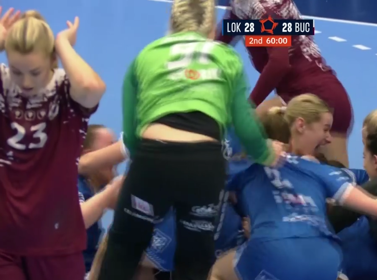 Se întâmplă o dată în viață! Handbalistele Rapidului sărbătoreau deja victoria din European League, dar a urmat o acțiune miraculoasă