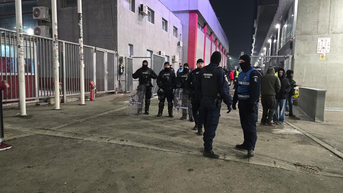 Peluza Nord Rapid la meciul cu Metaloglobus / foto: Andrei Furnigă (GSP.ro)