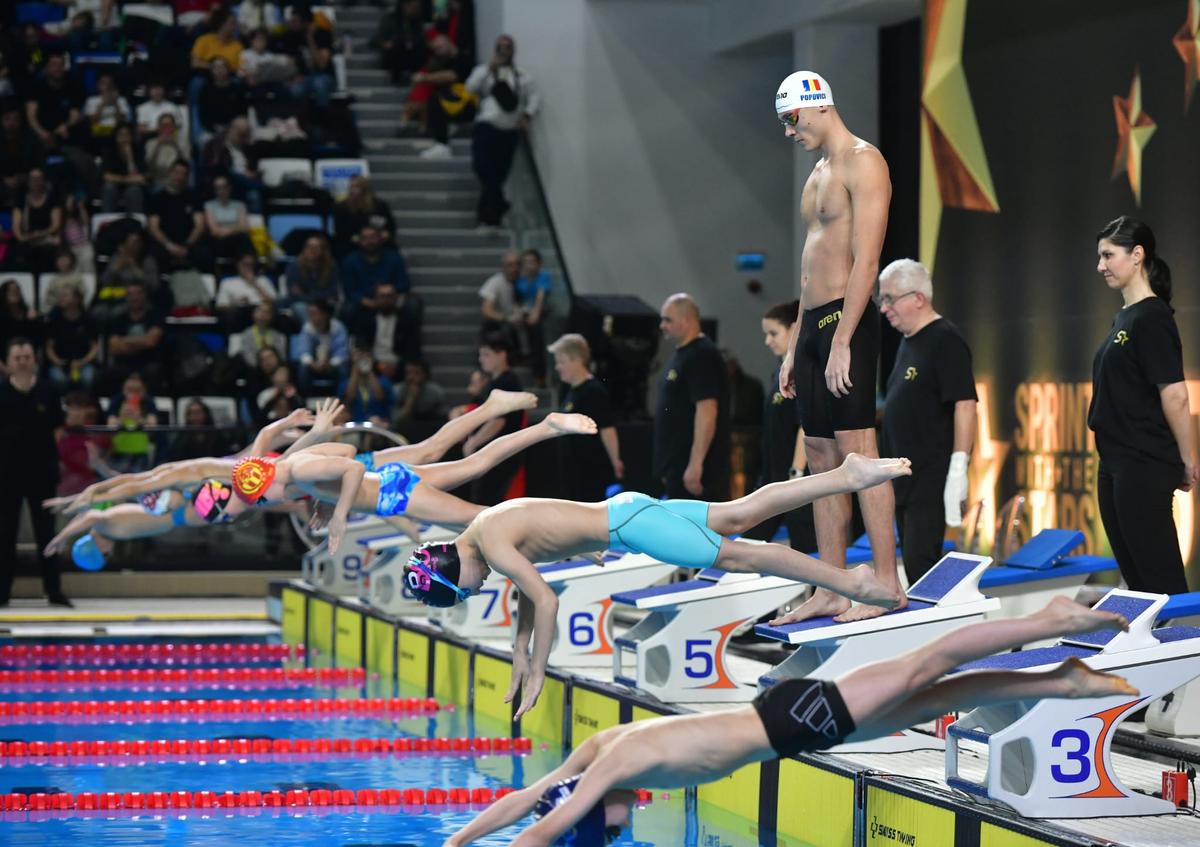 David Popovici, impresionat de participanții la „Sprint with the Stars” de la Otopeni: „Gestul acesta mă emoționează cel mai mult”