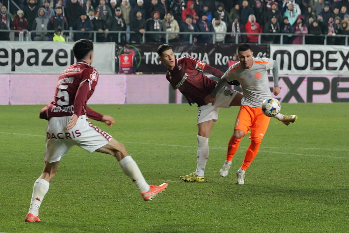 Costel Gâlcă a anunțat un TRANSFER aproape rezolvat, apoi a revenit la vechea lui cerere: „E important să mai vină jucători”