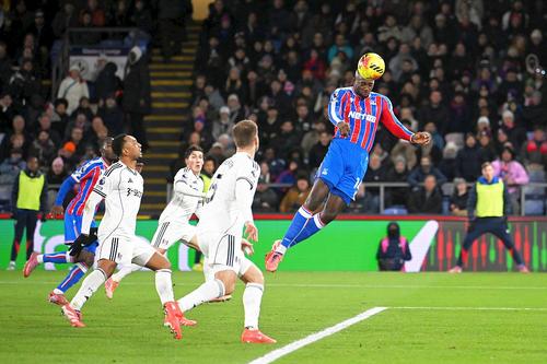 Jean-Philippe Mateta, aici în plonjon, este golgheterul lui Crystal Palace // foto: Guliver/gettyimages