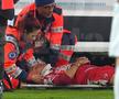 Slavko Perovic a primit mai multe minute îngrijiri medicale // FOTO: Raed Krishan