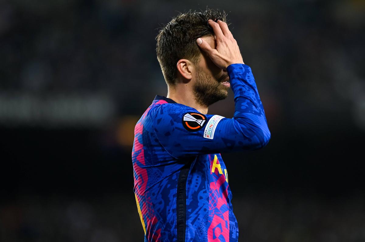 Situație bizară în Barcelona - Napoli » A purtat un tricou diferit față de coechipieri