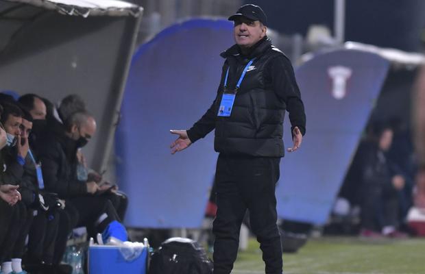 Reacția lui Gică Hagi după „corecția” aplicată de Farul Academicii Clinceni: „Asta le cer”