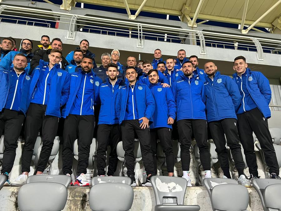 Zi specială în familia celor de la Corvinul Hunedoara » „Alb-albaștrii” s-au întâlnit cu Mircea Lucescu