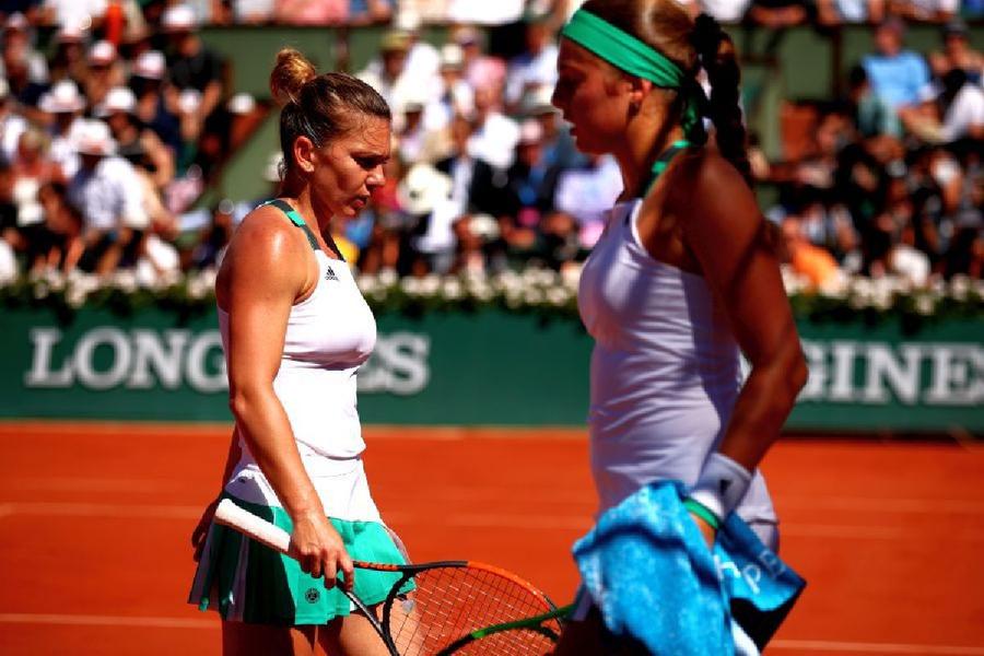 Cu cine ar juca Simona Halep în semifinala de la Dubai, dacă trece de Ons Jabeur