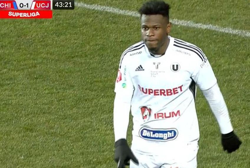 Chindia - U Cluj. Mamadou Thiam (27 de ani), atacantul lui ardelenilor, a marcat un gol superb împotriva Chindiei Târgoviște/ foto: captură Orange Sport