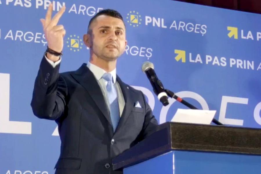 Arbitri „cu dedicație”? În timp ce Istvan Kovacs se umple de bani, Vassaras a făcut 3 delegări curioase la duelurile pentru play-off din această rundă