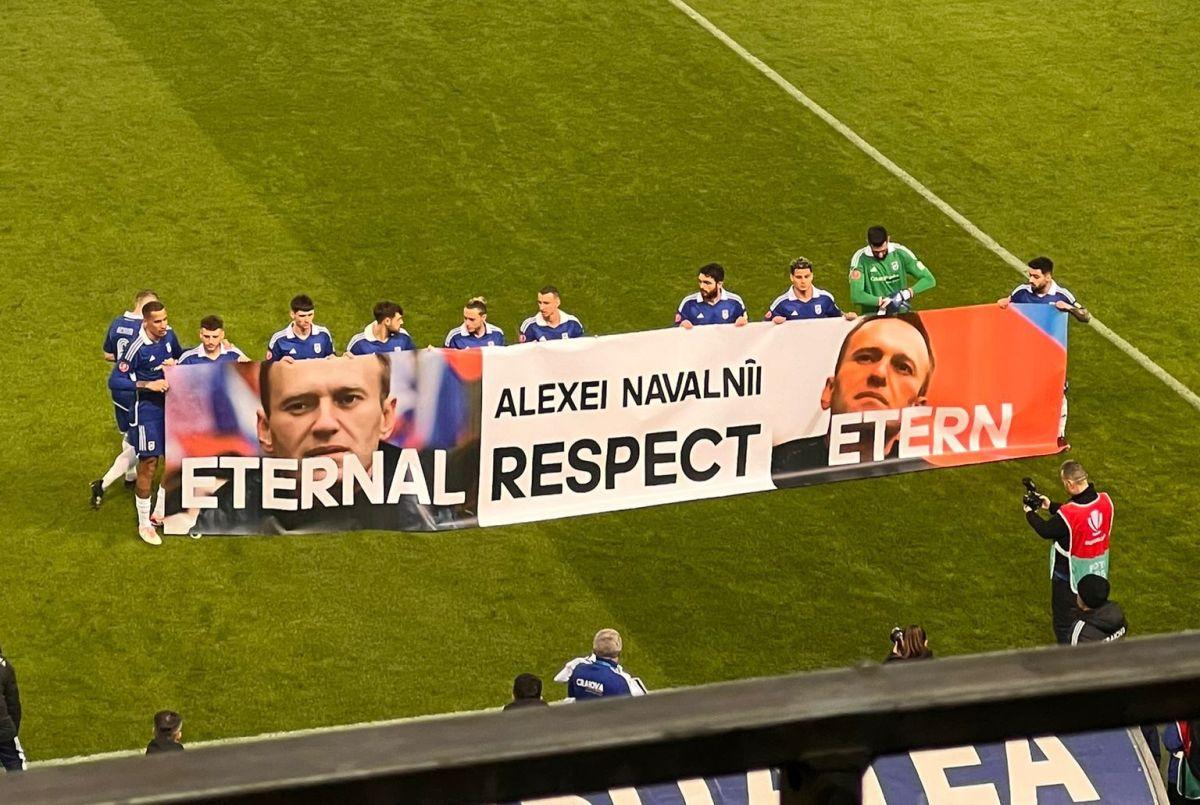 Minut de reculegere la FCU Craiova - CFR Cluj pentru Alexei Navalny