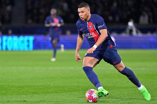 Kylian Mbappe sprintează spre Real Madrid / Foto: Imago