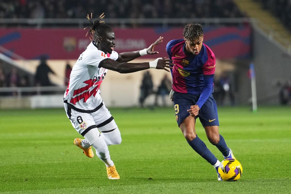 Barcelona - Rayo Vallecano 1-0 » Catalanii preiau șefia în La Liga după un meci controversat. Cum s-a descurcat Rațiu: i-a făcut „ruleta” lui Raphinha