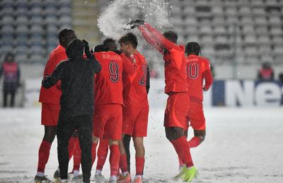 Cum a fost repetiția generală pentru returul cu PAOK: „Am luat și niște bulgări în cap”