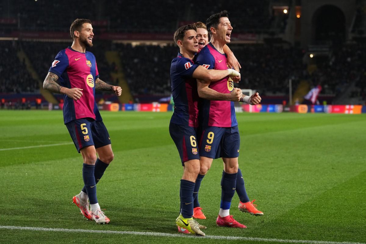 Barcelona - Rayo Vallecano 1-0 » Catalanii preiau șefia în La Liga după un meci controversat. Cum s-a descurcat Rațiu: i-a făcut „ruleta” lui Raphinha