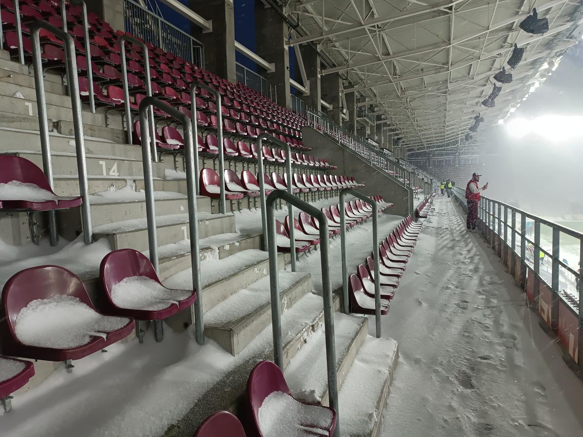 Cum arată gazonul de pe Giulești înainte de Rapid - Botoșani