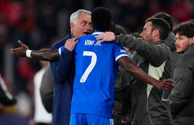 Jose Mourinho, avertisment pentru Prestianni: „Dacă e vinovat, cu mine s-a terminat”
