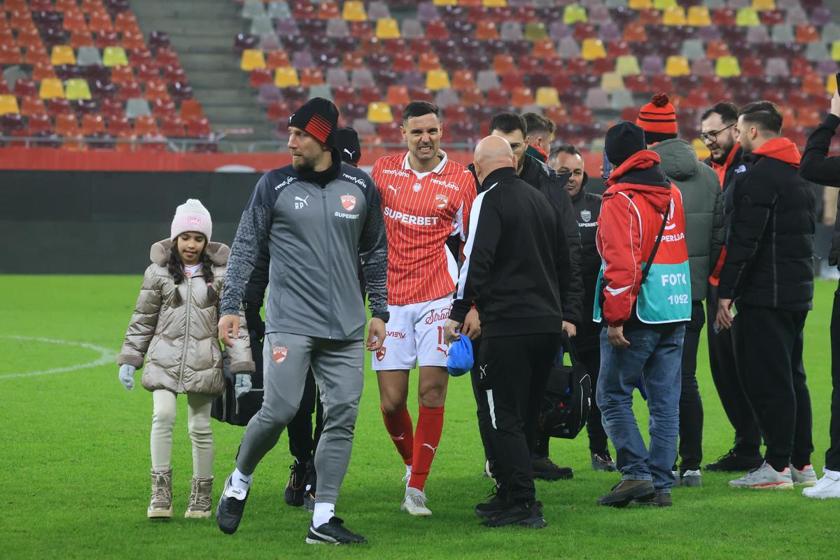 Imagini de la finalul meciului dintre Dinamo și Unirea Slobozia