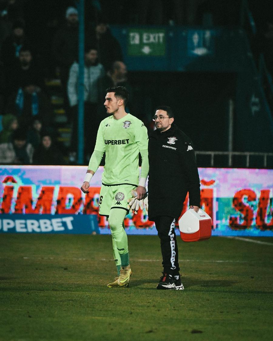 Marian Aioani s-a accidentat și ratează Rapid - Dinamo // FOTO: Facebook Lovitură în plin, cu 4 zile înainte de Rapid - Dinamo » S-a „rupt” și e OUT!