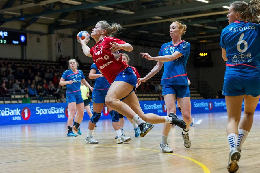Maren Aardahl e licențiată în economie și va fi prima norvegiancă de la Vâlcea Un nou transfer la SCM RM. Vâlcea! Aardahl vine de la campioana Germaniei