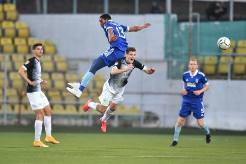 Cu două etape înainte de finalul sezonului regular din Liga 2, nu mai puțin de 11 echipe păstrează șanse de a termina pe primele 6 locuri