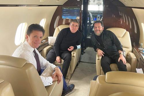 Gică Hagi și Gică Popescu, în drum spre Istanbul // foto: Twitter @ Ajansspor