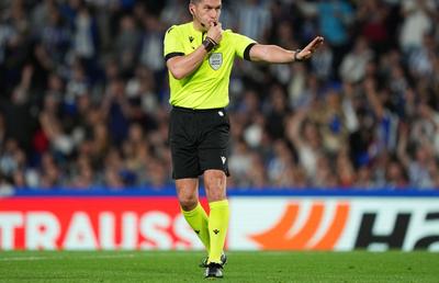 Istvan Kovács, în dificultate în prima repriză la San Sebastian + A anulat golul lui AS Roma doar după intervenția VAR!