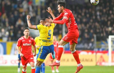 Petrolul o bate pe UTA cu un supergol marcat în minutul 90 » „Lupii galbeni”, lideri în play-out! Clasamentul ACUM