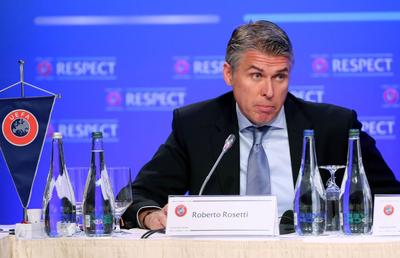 Ordin dat pentru arbitri: trebuie să înțeleagă fotbalul! » „Mai bine fără un penalty decât să intervii la orice fază”