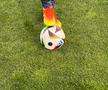„Tricolorii” au primit mingea oficială de la EURO 2024. Imagini de la primul antrenament