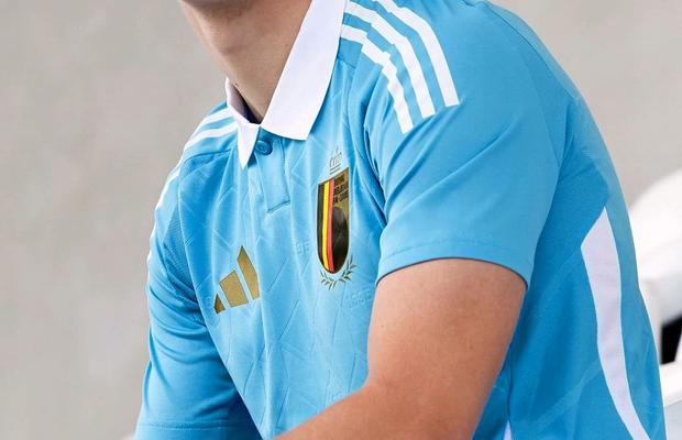 „Echipament de nota 10!” » Adversara României de la Euro, kit inspirat dintr-un celebru desen animat