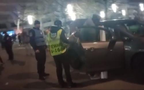 Un grup de suporteri ai liderului FCSB susține că șefii clubului au interzis introducerea în stadion a mesajului „Fii patron, nu antrenor”.