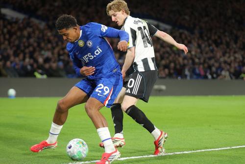 Wesley Fofana (în albastru) a greșit și la Paris, și împotriva lui Newcastle / Foto: Imago