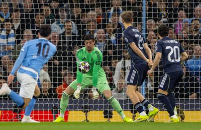 Modificare bizară în Manchester City - Real Madrid » Courtois, înlocuit la pauză