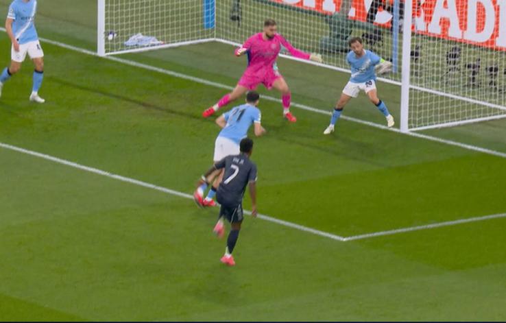 Hențul comis de Bernardo Silva