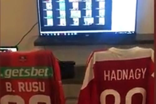 Videoconferințele reprzintă metoda găsită de cluburile de fotbal pentru a-și pregăti jucătorii în perioada autoizolării.