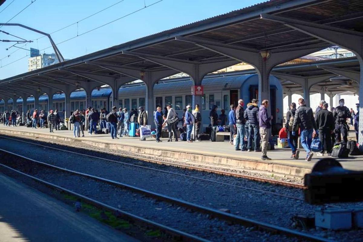 Pregătiri de Paște: ca-n „vremurile bune”, Capitala începe să se golească