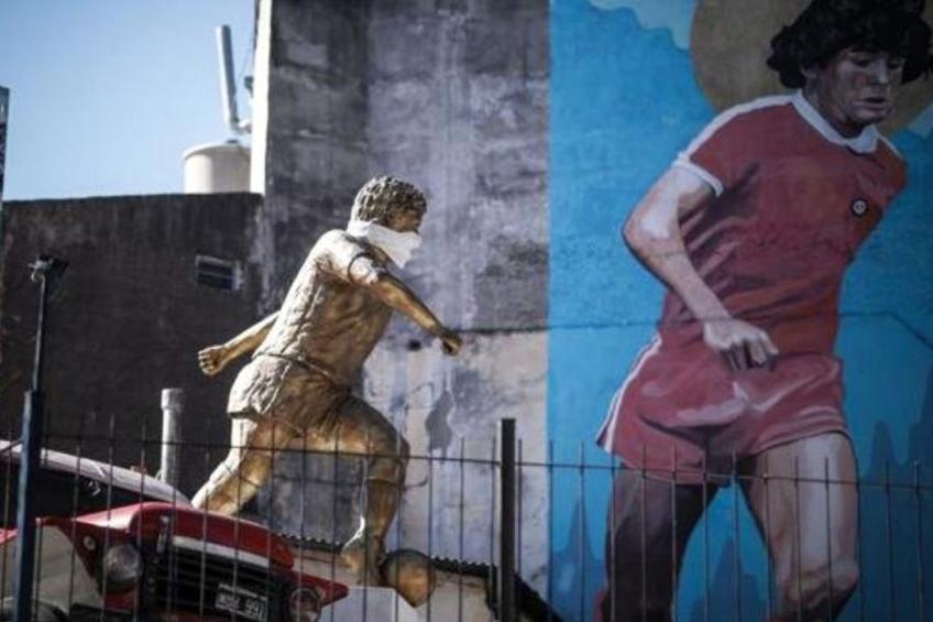 Statuia lui Diego Armando Maradona. foto: Getty