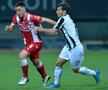 Paul Anton (stânga), în Astra - Dinamo 0-0