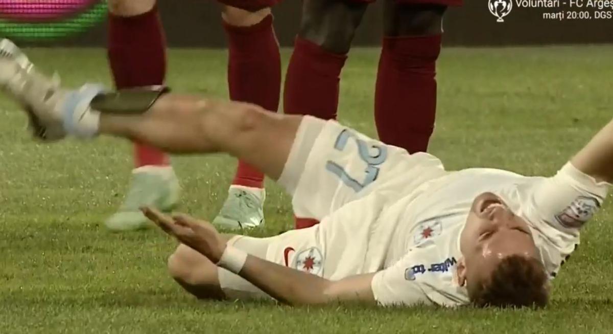 CFR Cluj - FCSB. Istvan Kovacs nu a stat pe gânduri: ROȘU direct în minutul 43