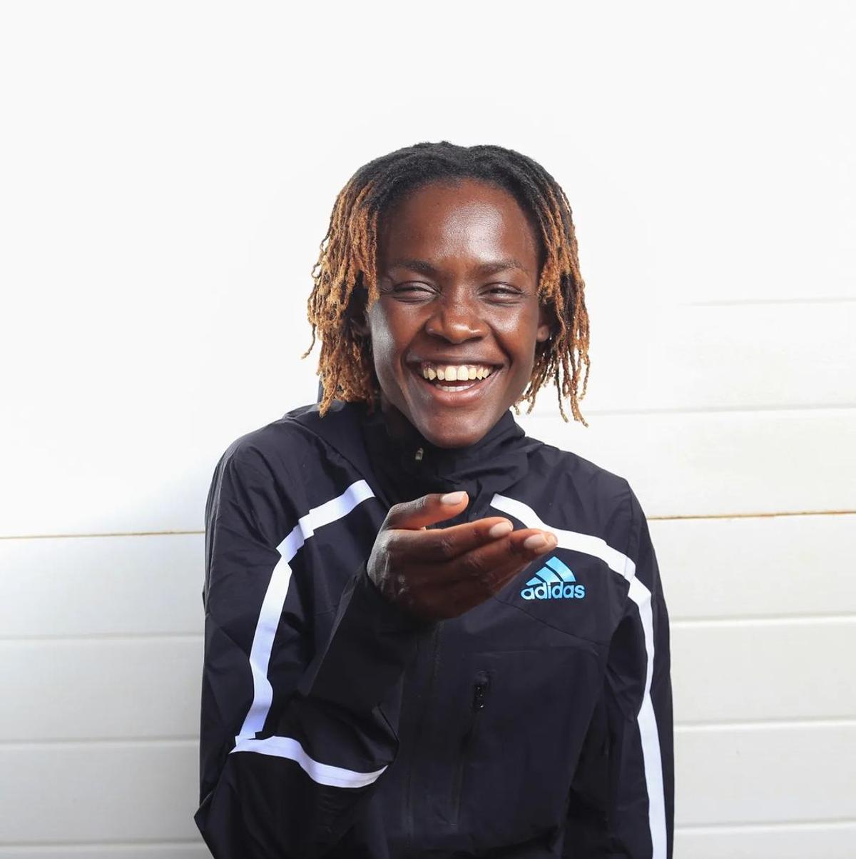 Joan Chelimo, atleta naturalizată a României, a câștigat Maratonul Internațional de la Seul » A doborât recordul național deținut de Constantina Diţă!