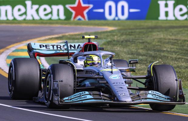Un fost campion mondial e convins: „Hamilton se va gândi să plece de la Mercedes”