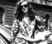 MM Stoica, în fotografia de arhivă cu mama sa / Sursă: GSP