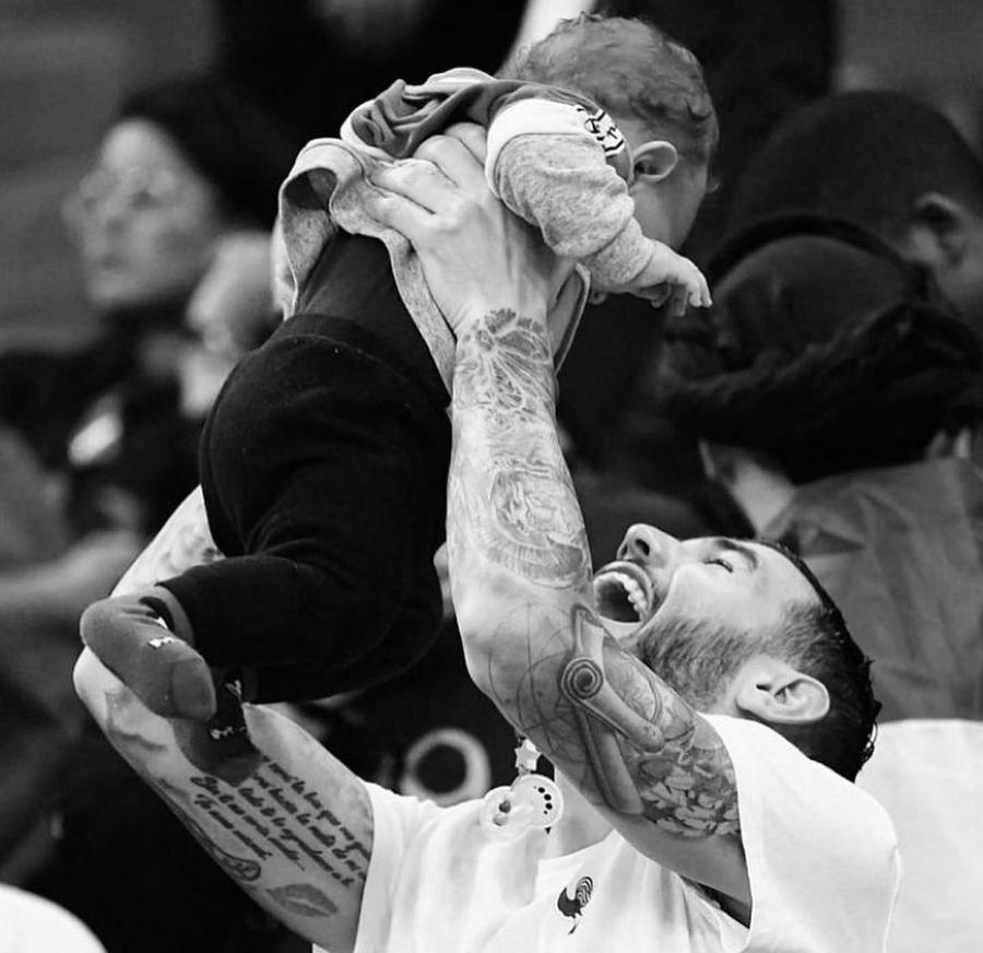 A început războiul! Ultrașii lui Napoli, atac oribil la adresa unui jucător al Milanului, înaintea returului din Liga Campionilor