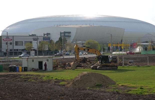 Stadionul pe care s-a născut „Campioana unei mari iubiri” e la pământ » Imaginile venite de la reporterii GSP
