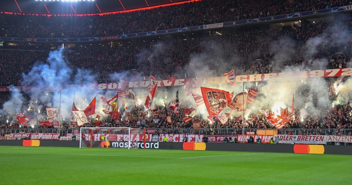 Atmosfera de la Bayern Munchen - Arsenak
