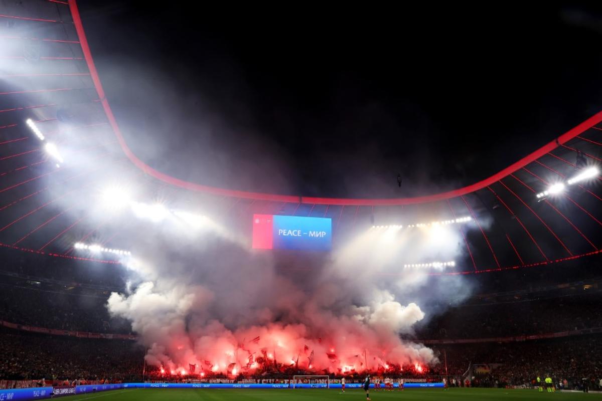 Atmosfera de la Bayern Munchen - Arsenak